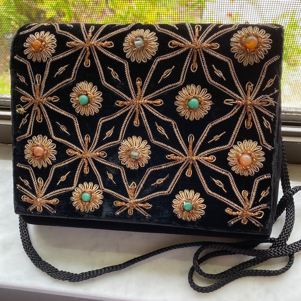 Vintage Black Evening Bag - Velvet - Oh La La! 🌆